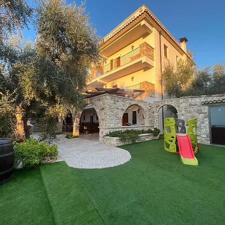 La Chianconata- A * فيستَ